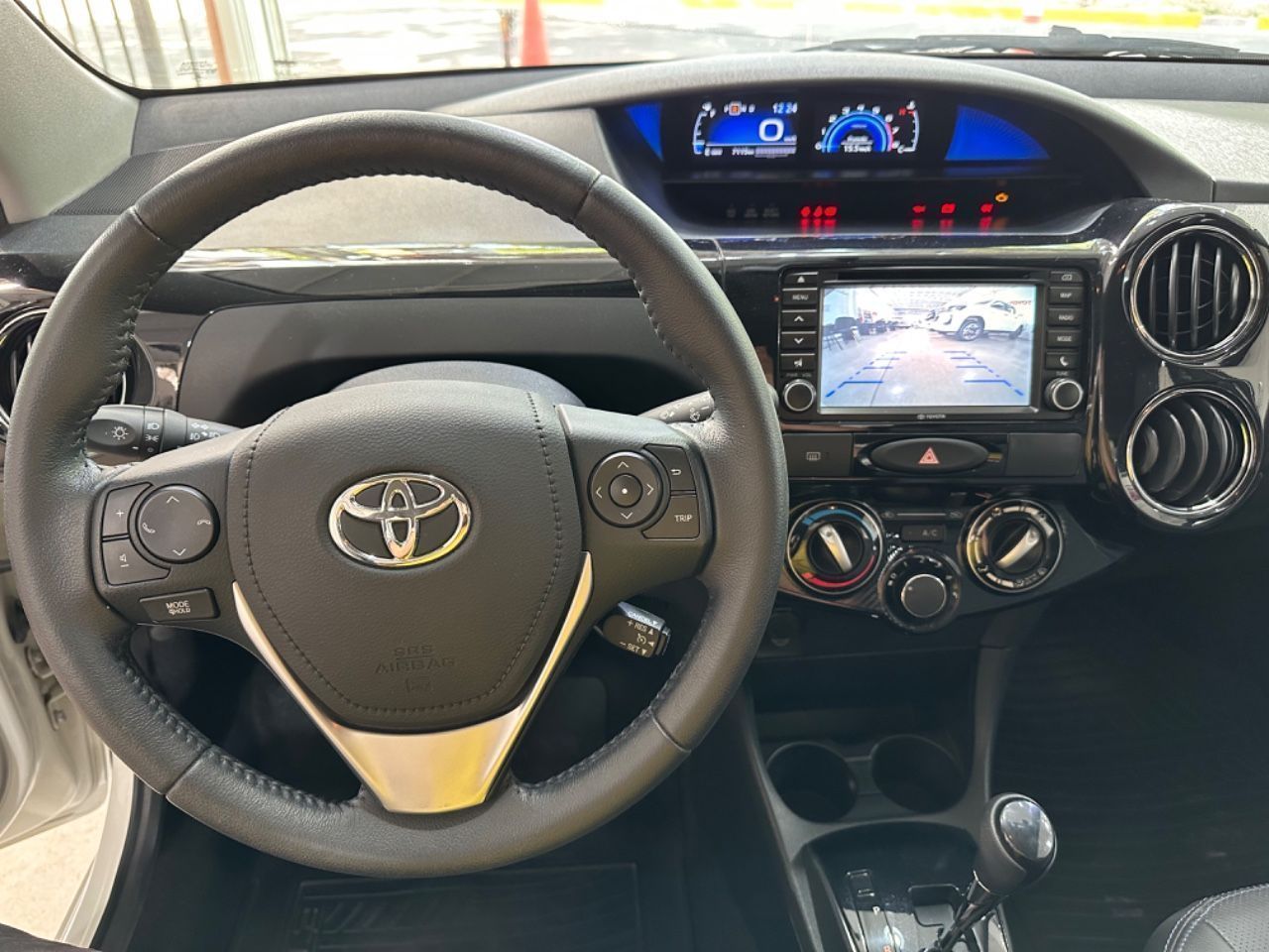 Toyota Etios Usado en Mendoza, deRuedas