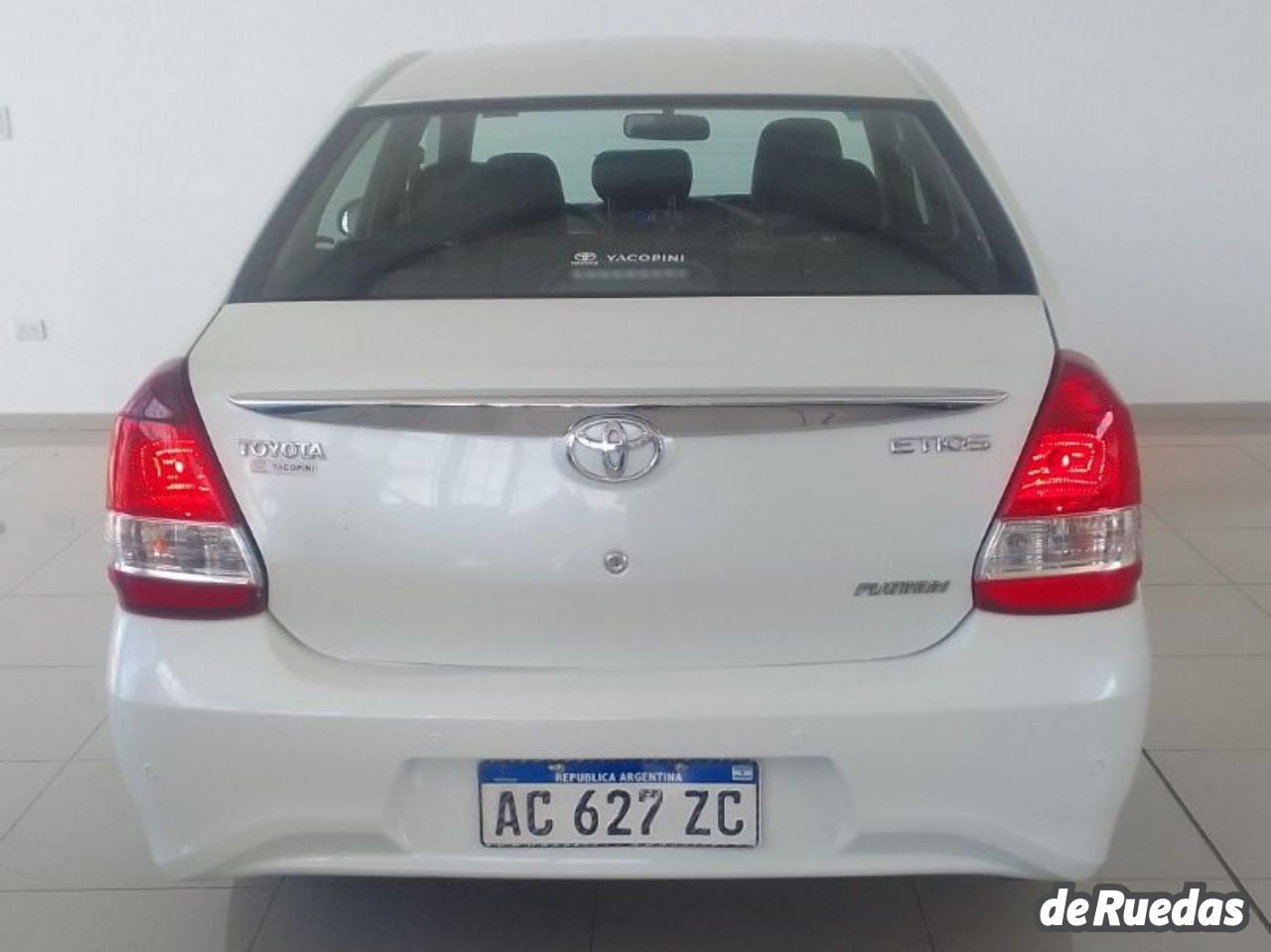 Toyota Etios Usado en Mendoza, deRuedas