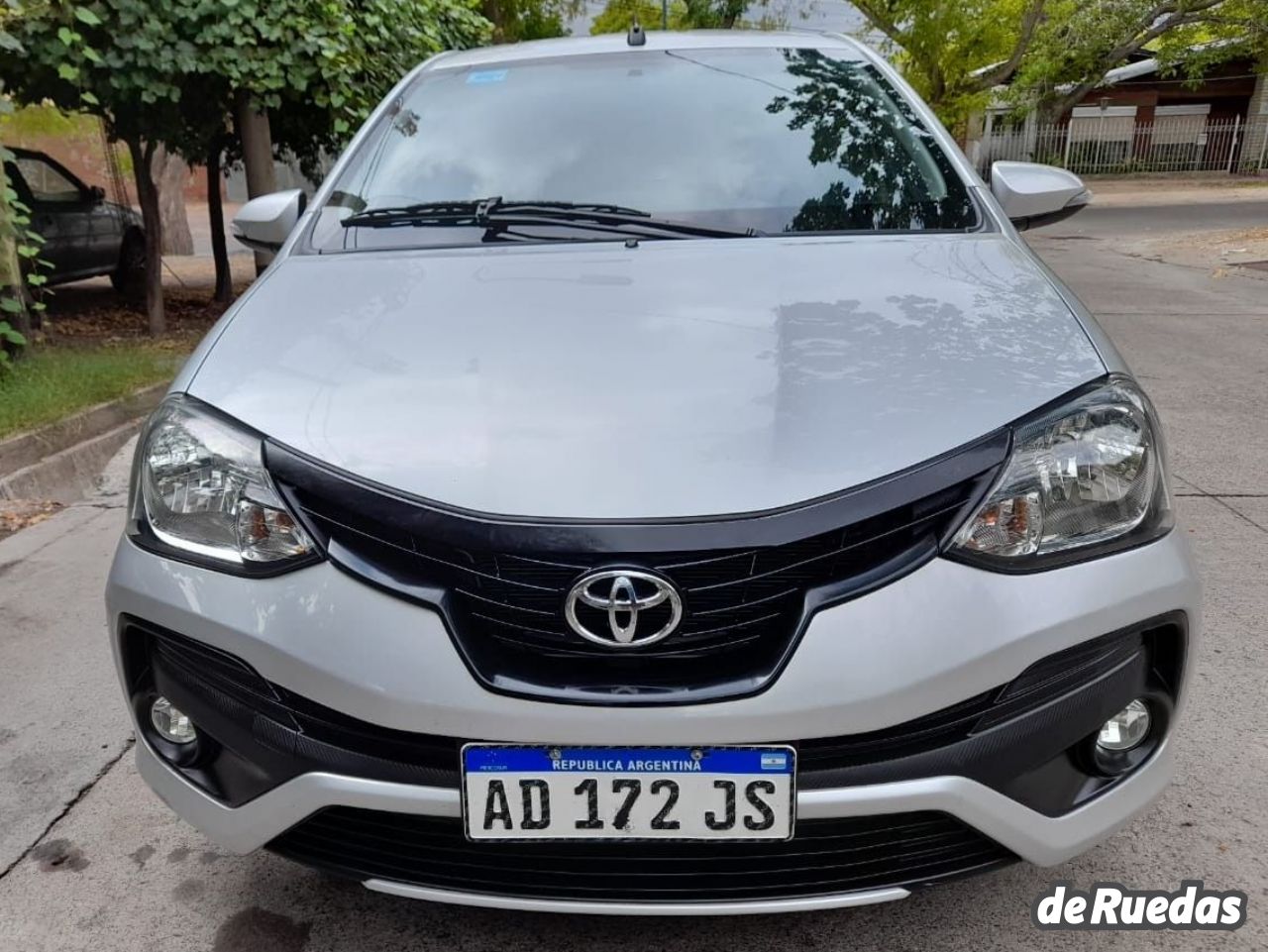 Toyota Etios Usado en Mendoza, deRuedas