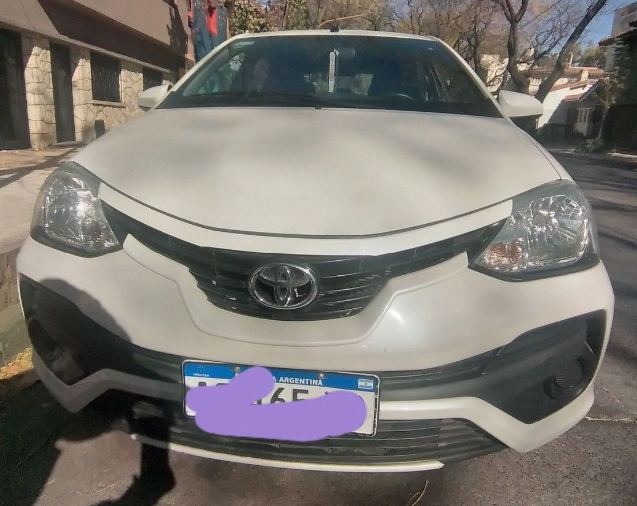 Toyota Etios Usado en Mendoza, deRuedas