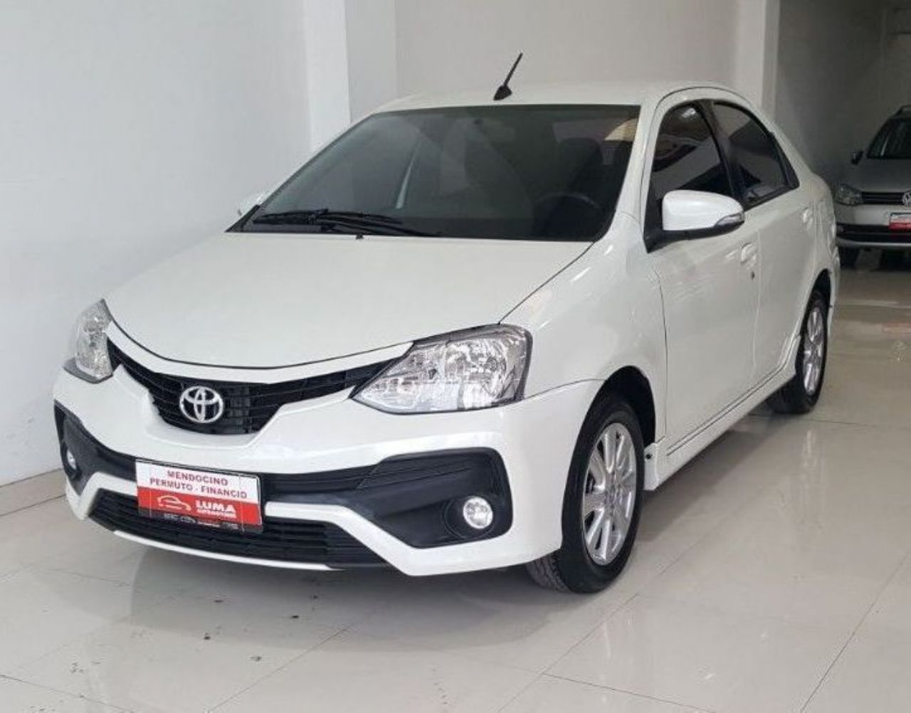 Toyota Etios Usado en Mendoza, deRuedas