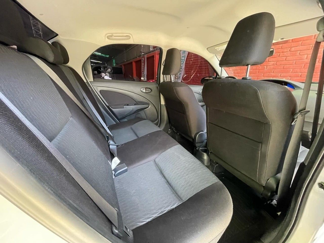 Toyota Etios Usado en San Juan, deRuedas