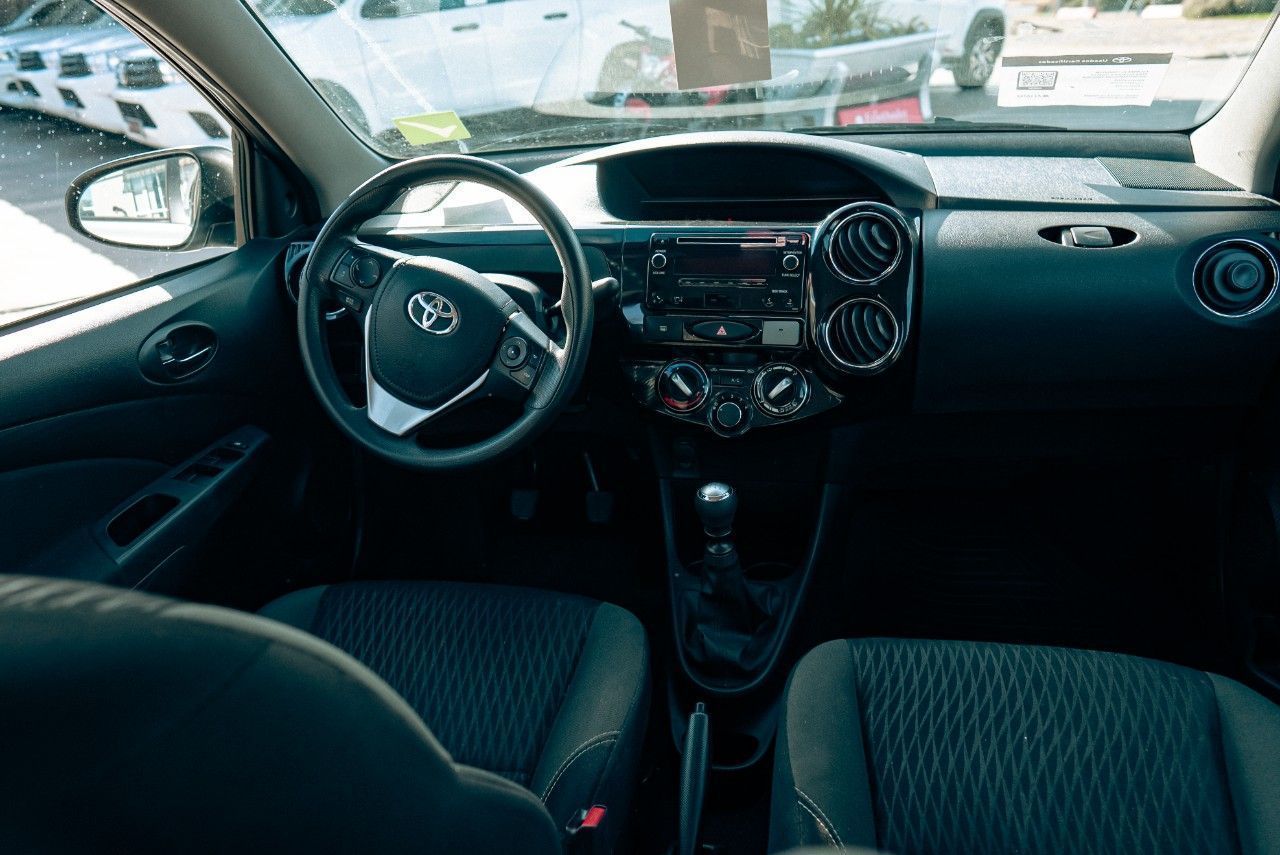 Toyota Etios Usado en San Luis, deRuedas