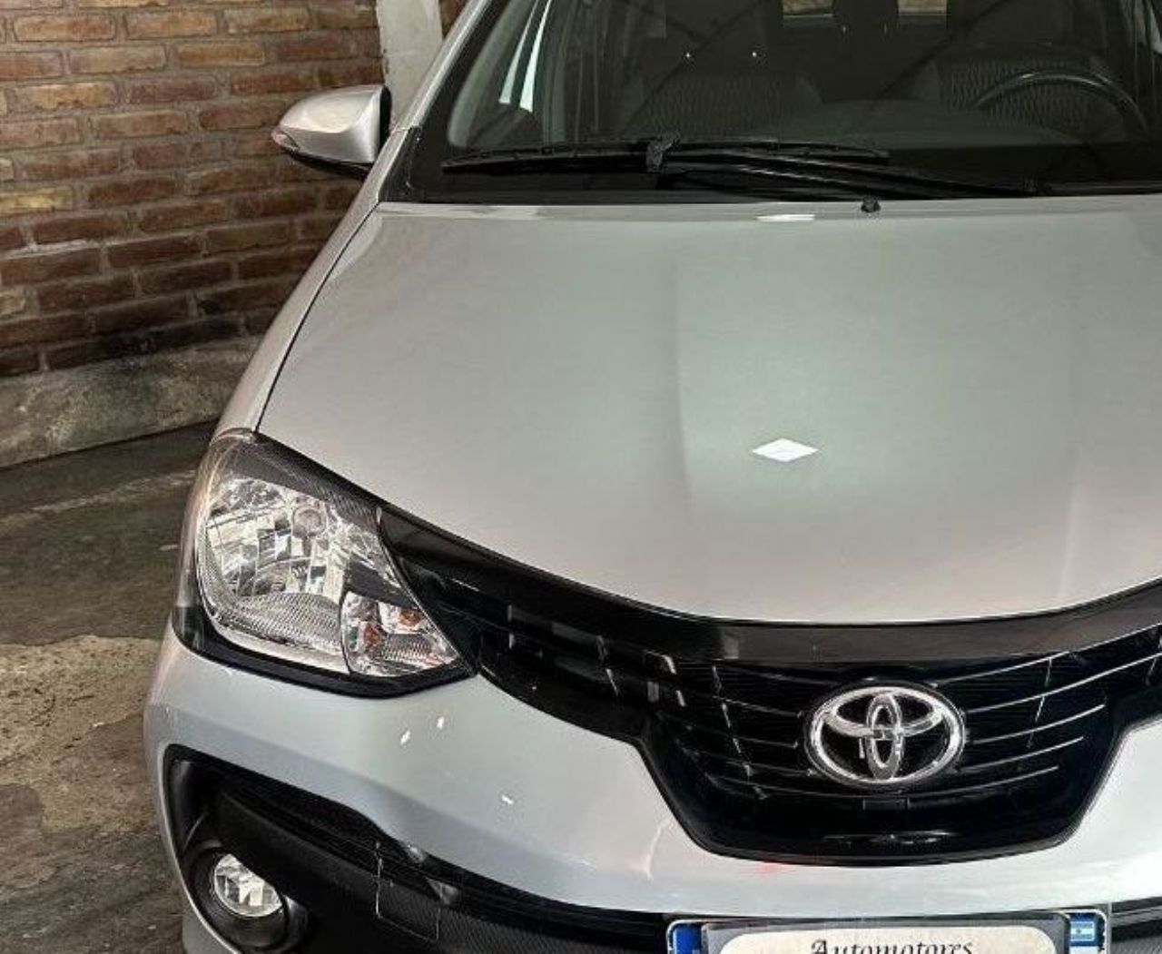 Toyota Etios Usado en Mendoza, deRuedas