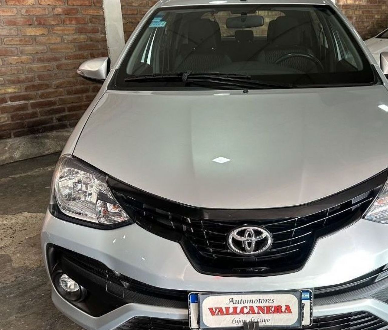 Toyota Etios Usado en Mendoza, deRuedas