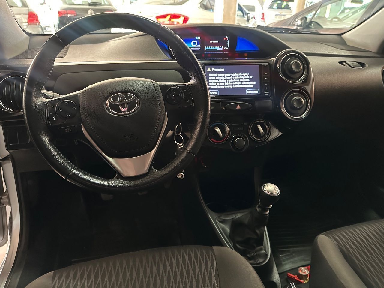 Toyota Etios Usado en Mendoza, deRuedas
