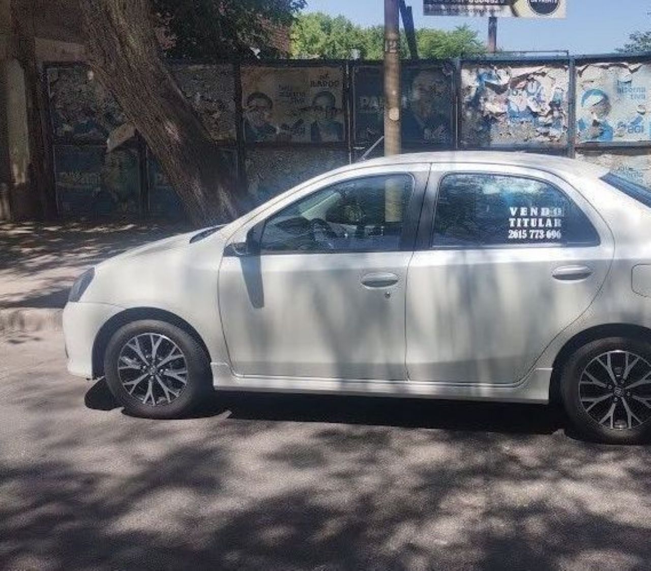Toyota Etios Usado en Mendoza, deRuedas
