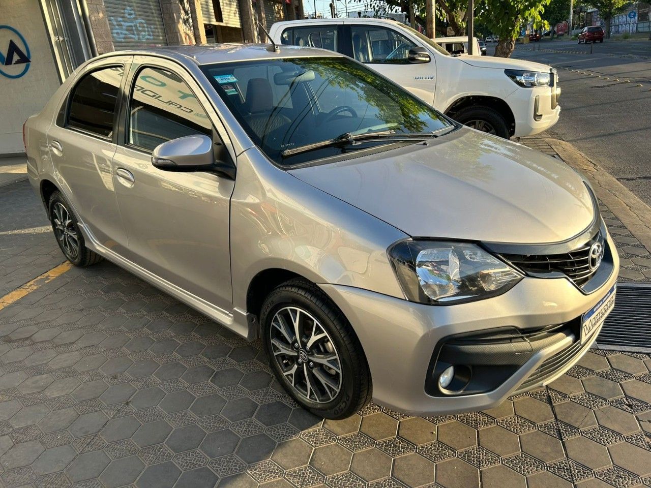 Toyota Etios Usado Financiado en Mendoza, deRuedas