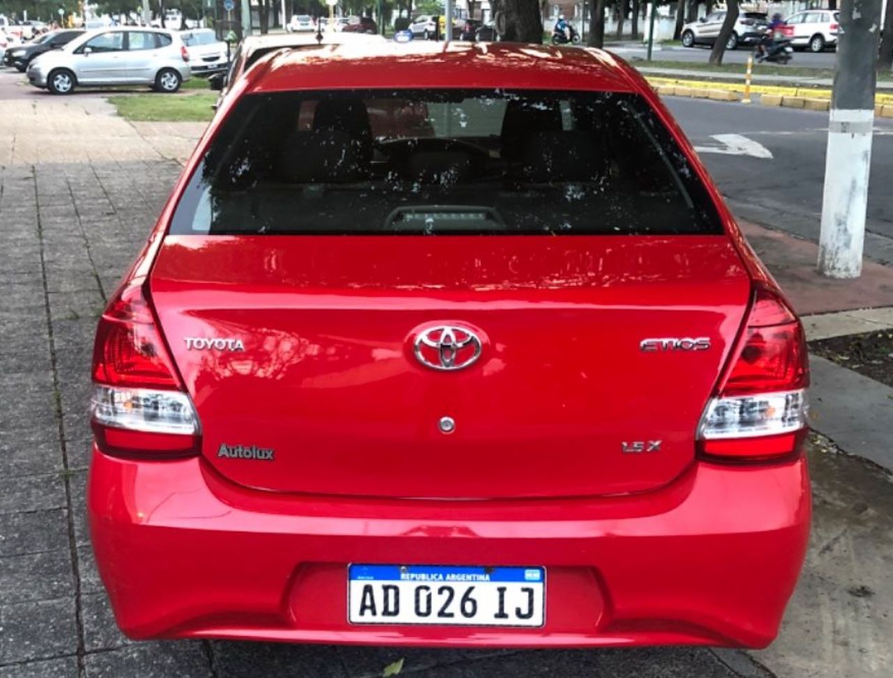 Toyota Etios Usado en Salta, deRuedas