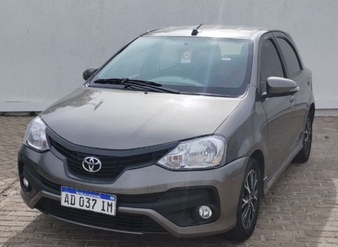 Toyota Etios Usado en San Luis, deRuedas