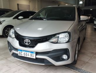 Toyota Etios Usado en Mendoza Financiado