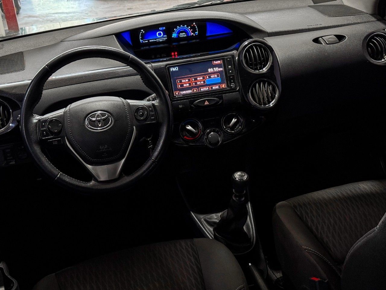 Toyota Etios Usado Financiado en San Juan, deRuedas