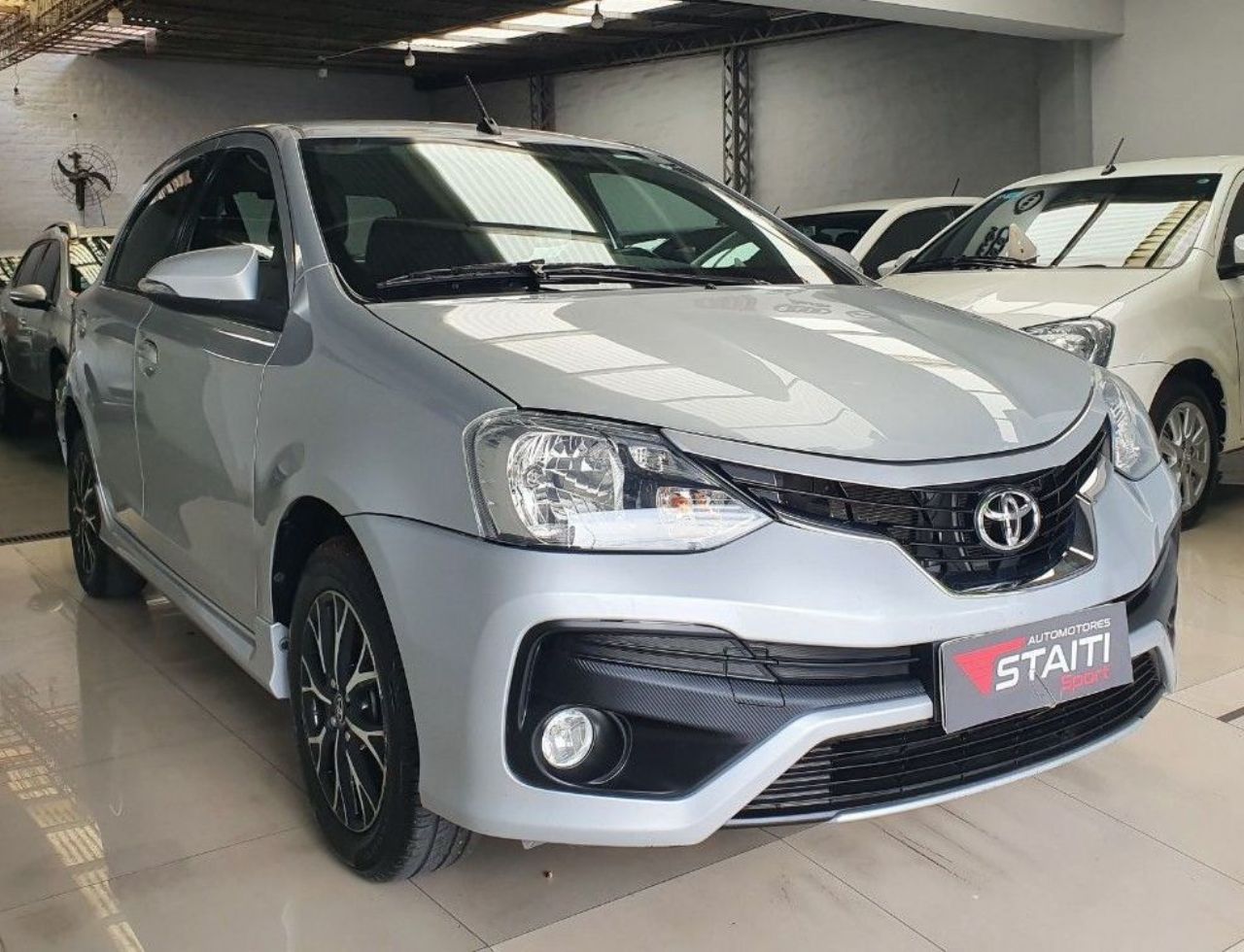 Toyota Etios Usado Financiado en Mendoza, deRuedas