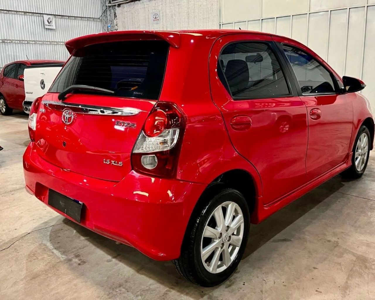 Toyota Etios Usado en Mendoza, deRuedas