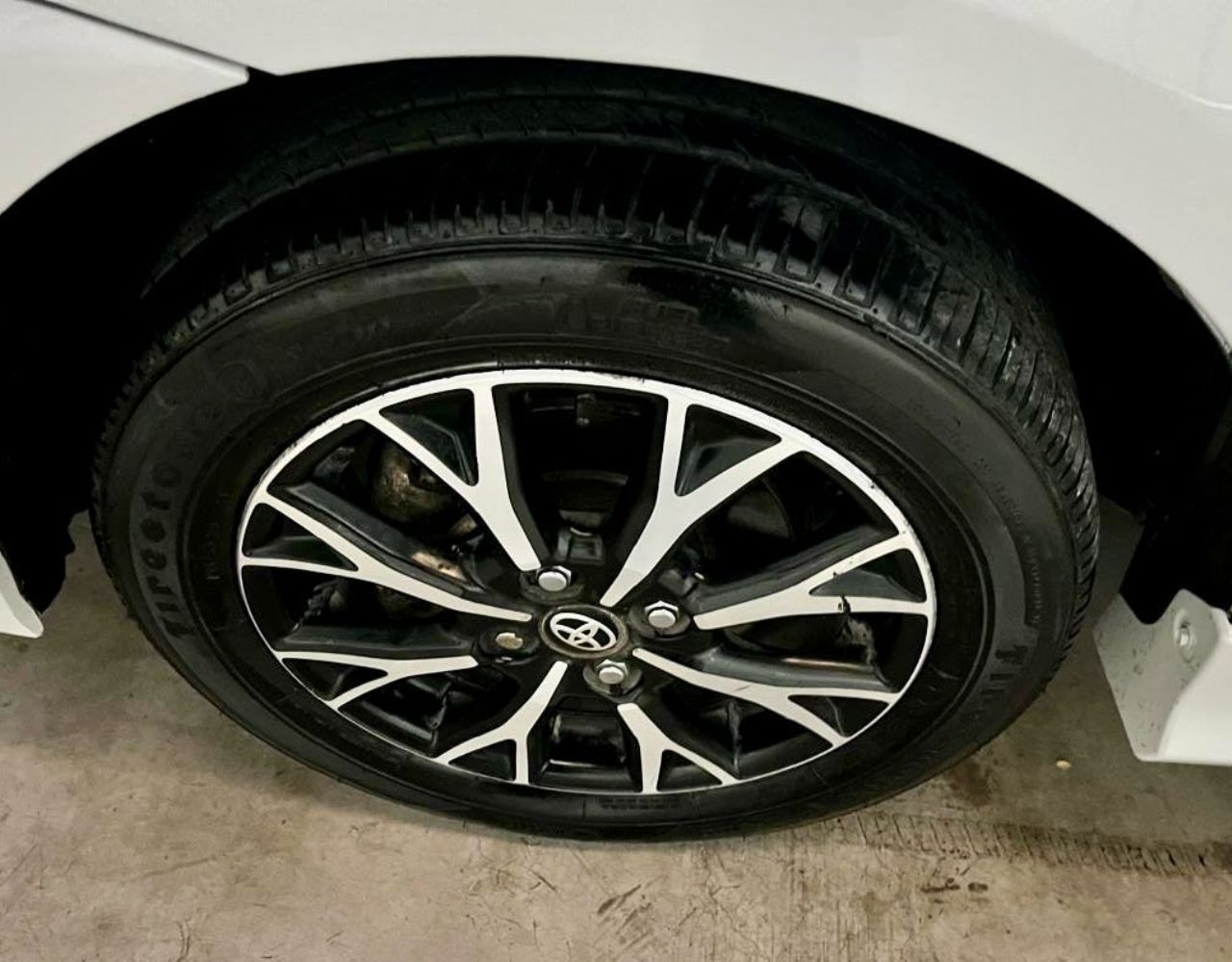 Toyota Etios Usado Financiado en Mendoza, deRuedas
