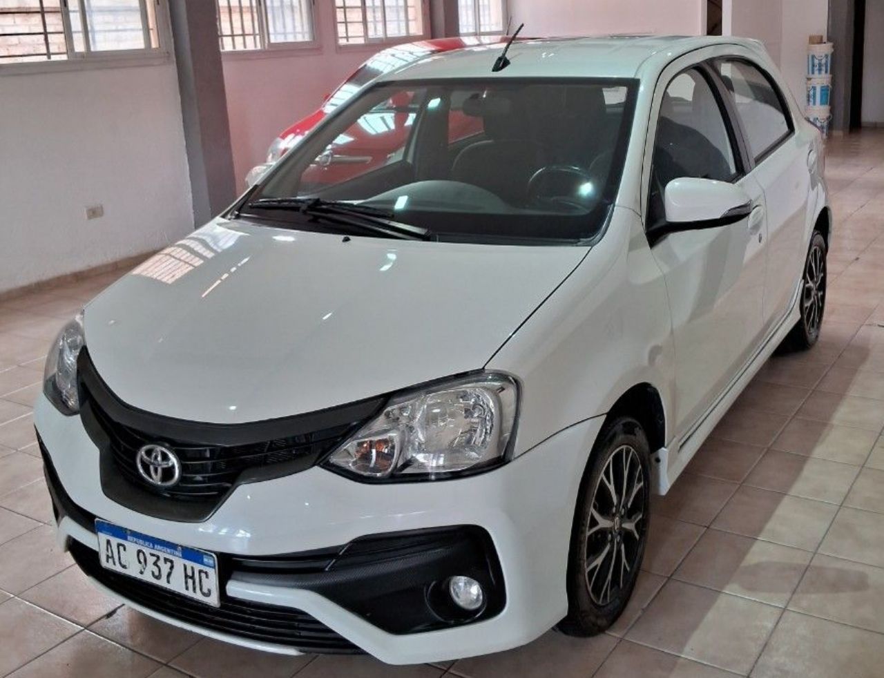 Toyota Etios Usado en Mendoza, deRuedas