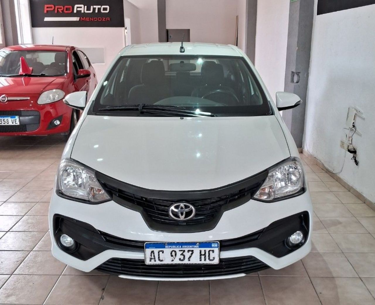 Toyota Etios Usado en Mendoza, deRuedas