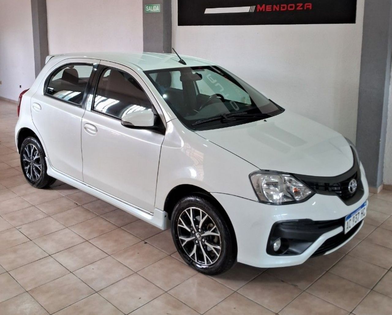 Toyota Etios Usado en Mendoza, deRuedas