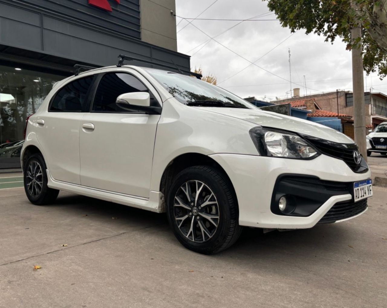 Toyota Etios Usado en Mendoza, deRuedas