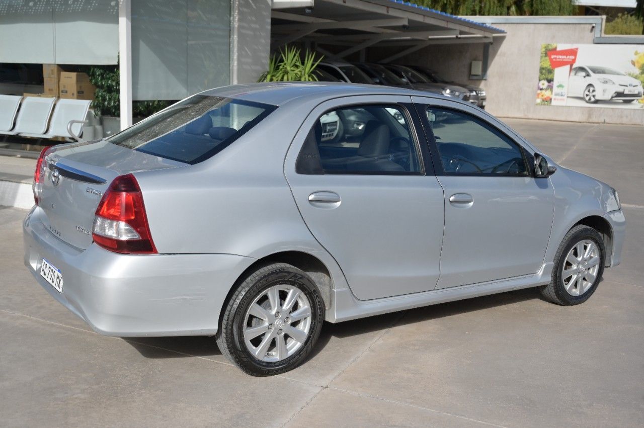 Toyota Etios Usado en San Luis, deRuedas