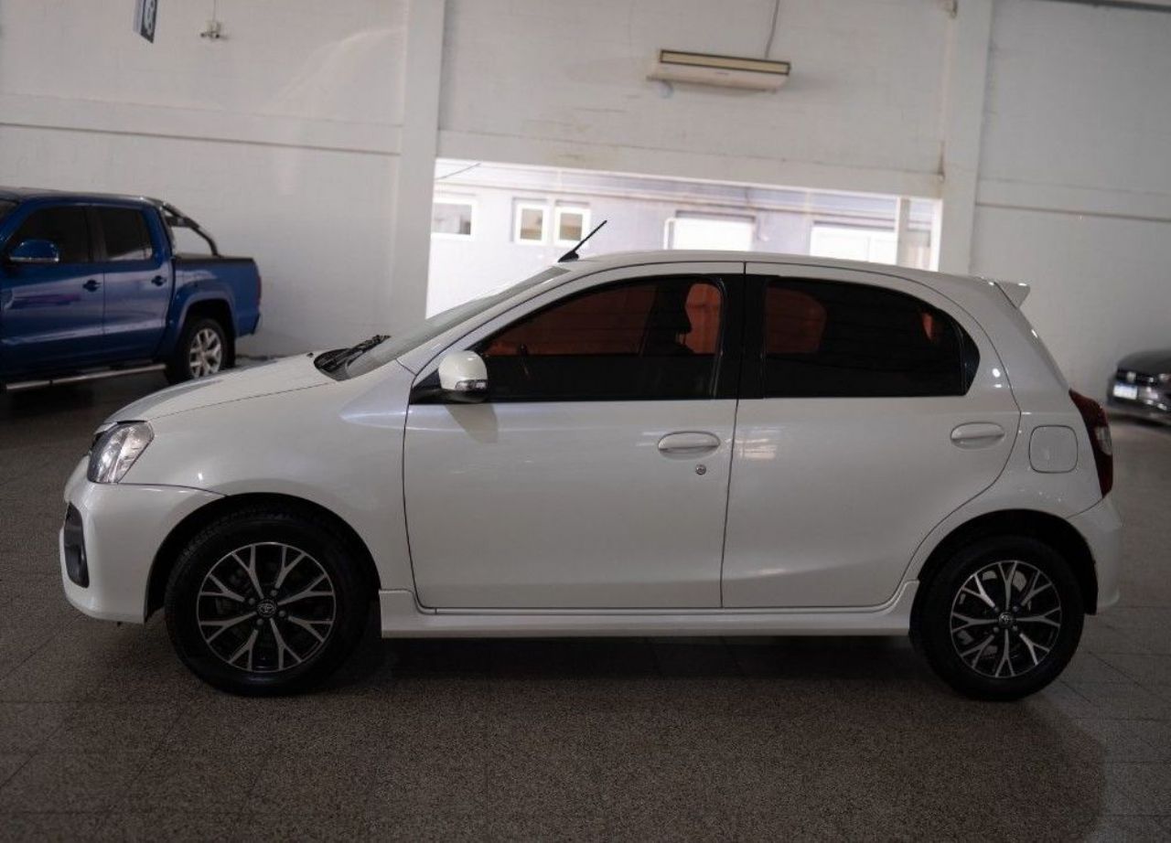 Toyota Etios Usado en San Luis, deRuedas