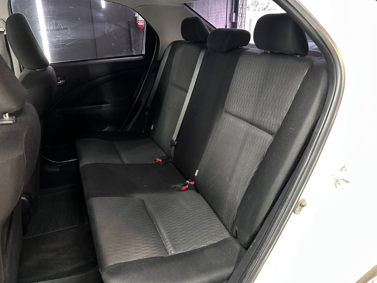 Toyota Etios Usado en Córdoba, deRuedas