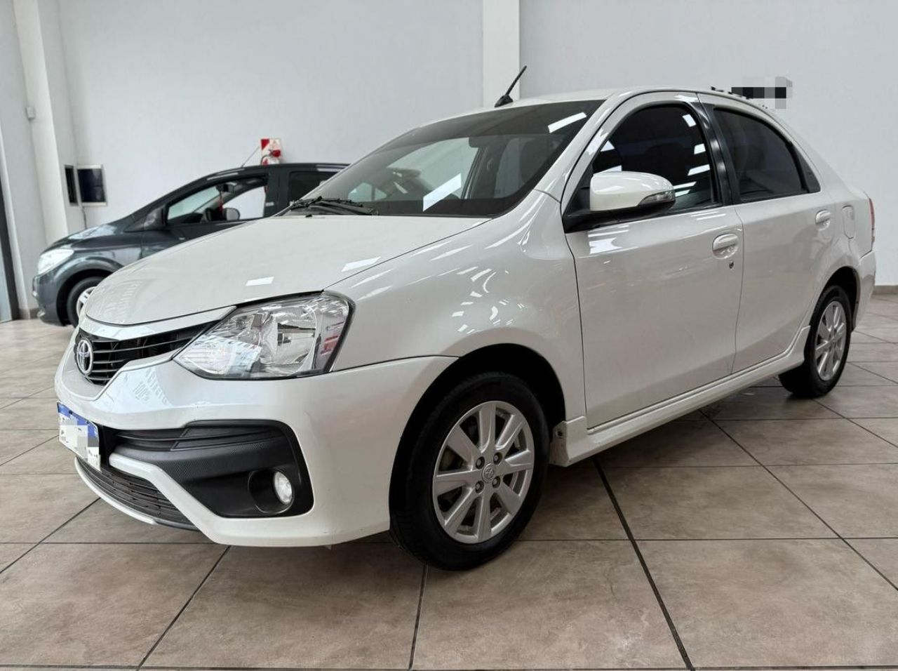 Toyota Etios Usado Financiado en Córdoba, deRuedas