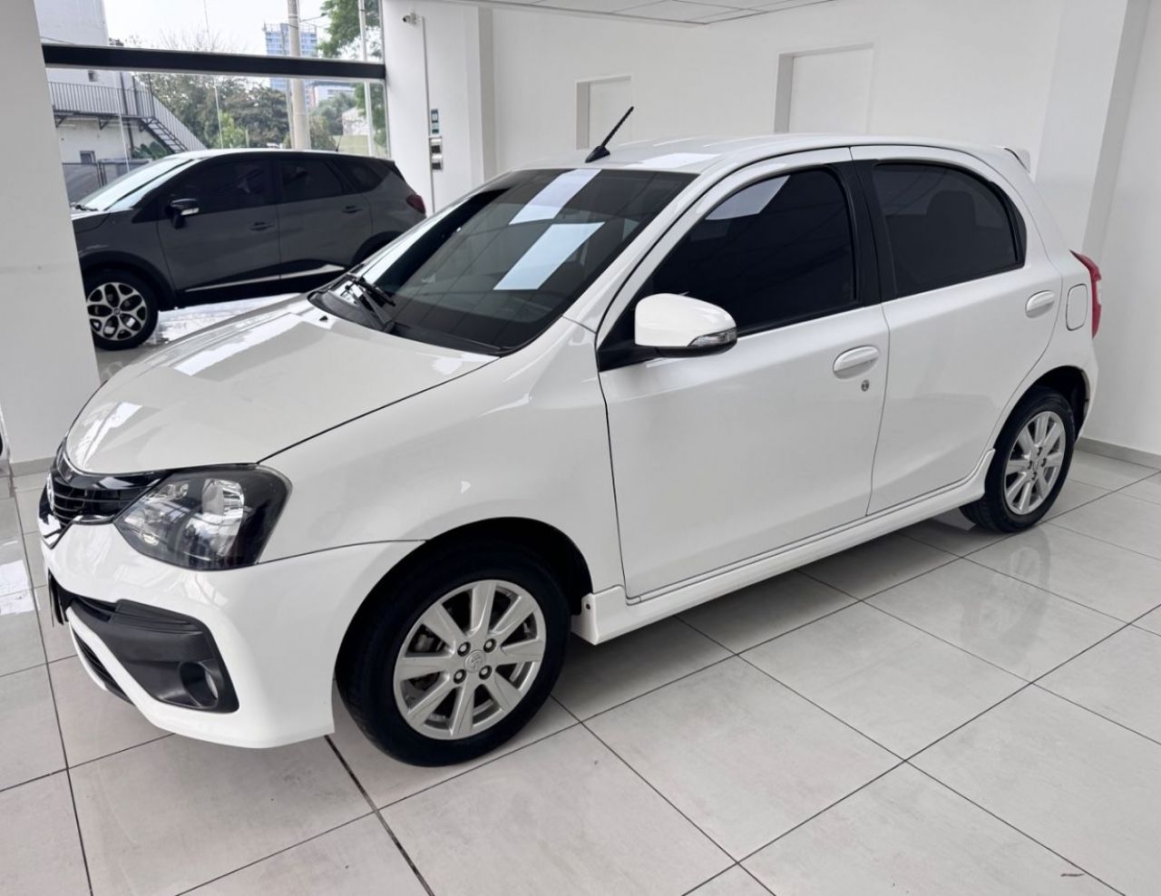 Toyota Etios Usado Financiado en Córdoba, deRuedas