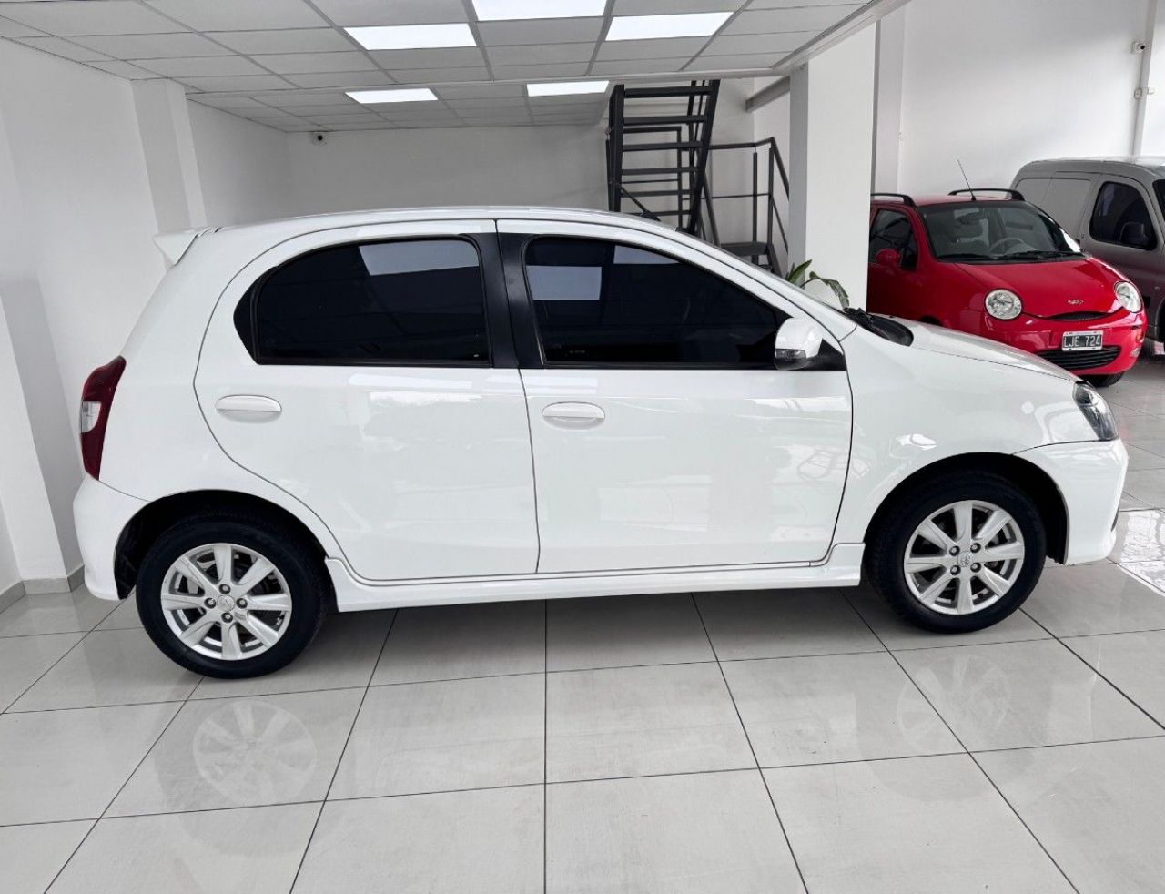 Toyota Etios Usado Financiado en Córdoba, deRuedas