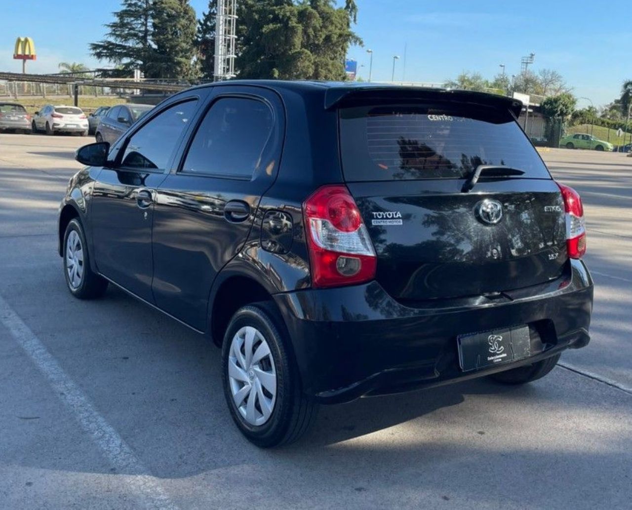Toyota Etios Usado Financiado en Córdoba, deRuedas