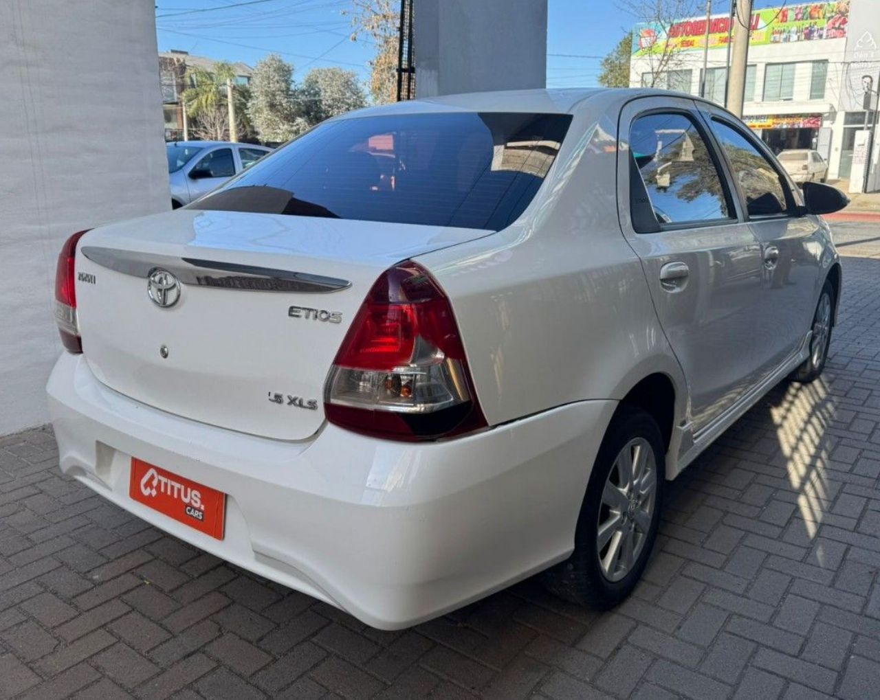 Toyota Etios Usado Financiado en Córdoba, deRuedas