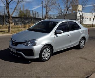 Toyota Etios Usado en Mendoza