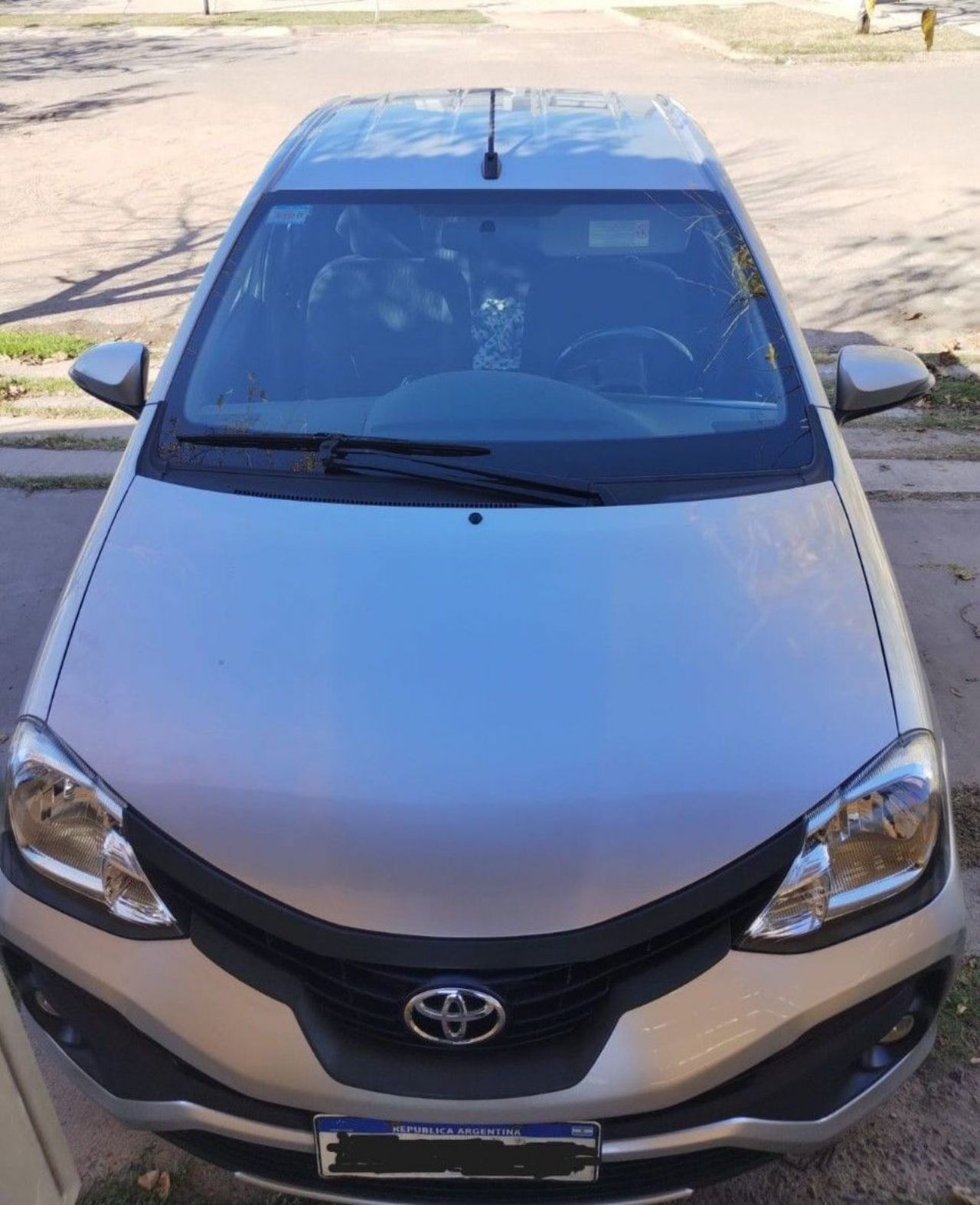 Toyota Etios Usado en Mendoza, deRuedas