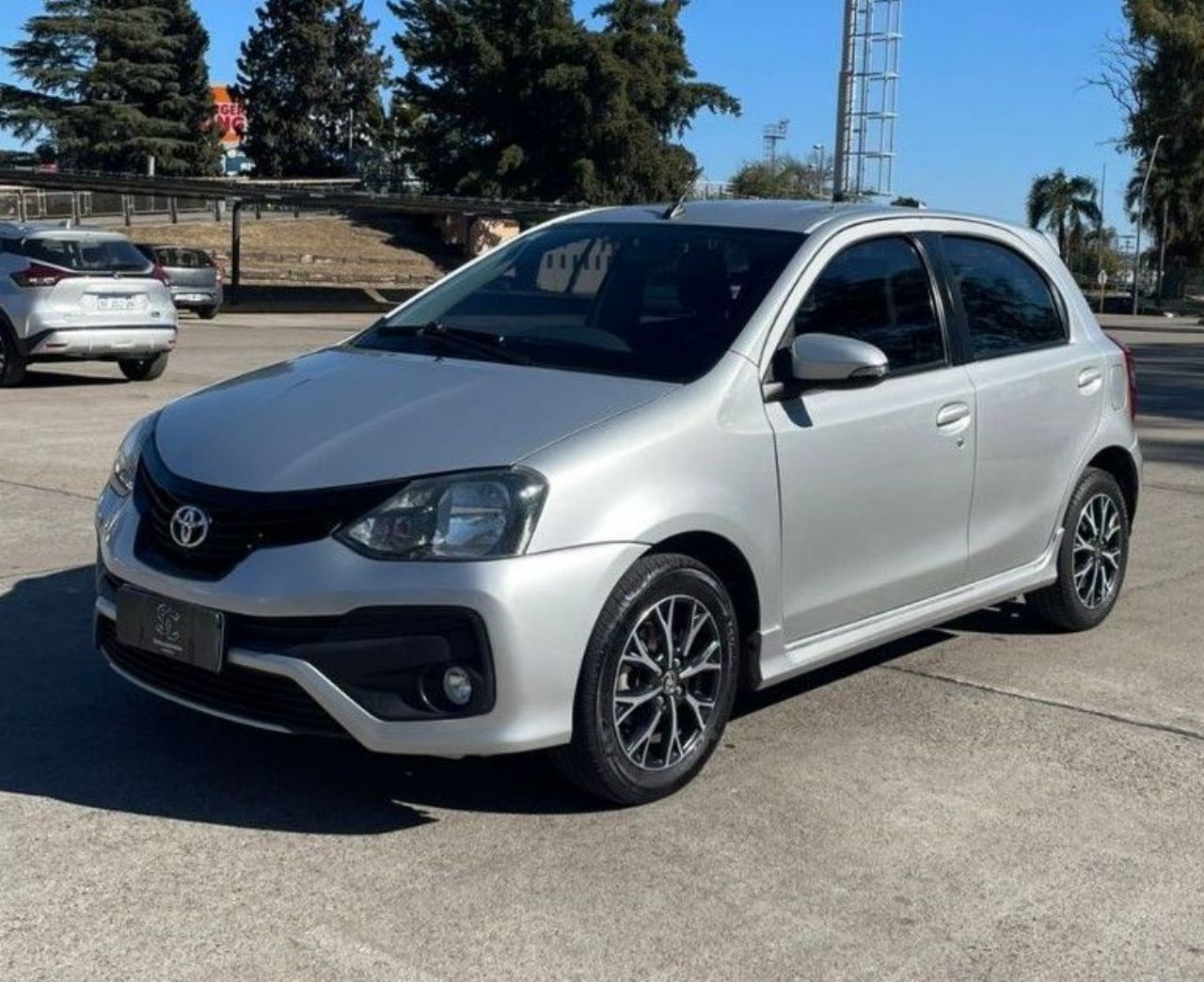 Toyota Etios Usado Financiado en Córdoba, deRuedas
