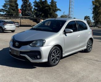 Toyota Etios Usado en Córdoba Financiado