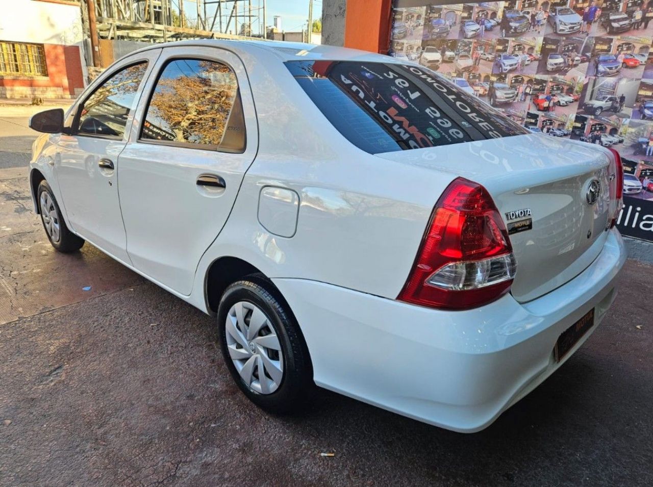 Toyota Etios Usado en Mendoza, deRuedas
