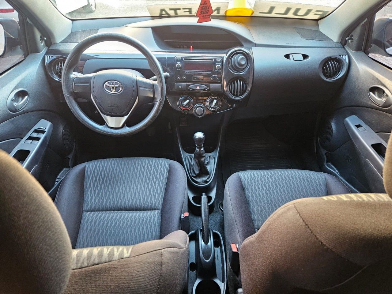 Toyota Etios Usado en Mendoza, deRuedas