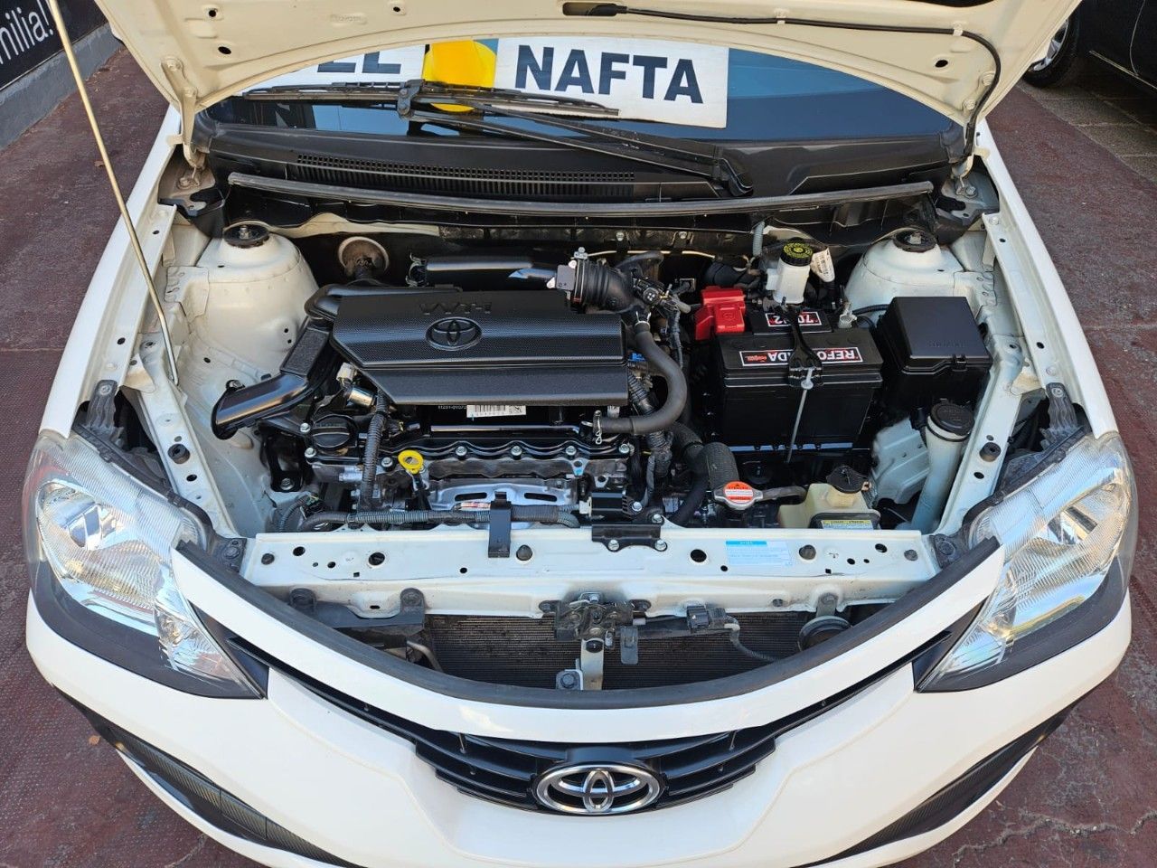 Toyota Etios Usado en Mendoza, deRuedas
