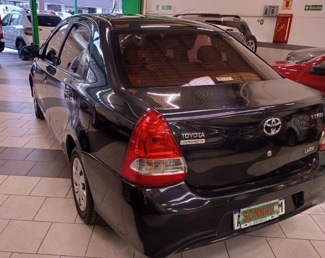 Toyota Etios Usado Financiado en Córdoba, deRuedas