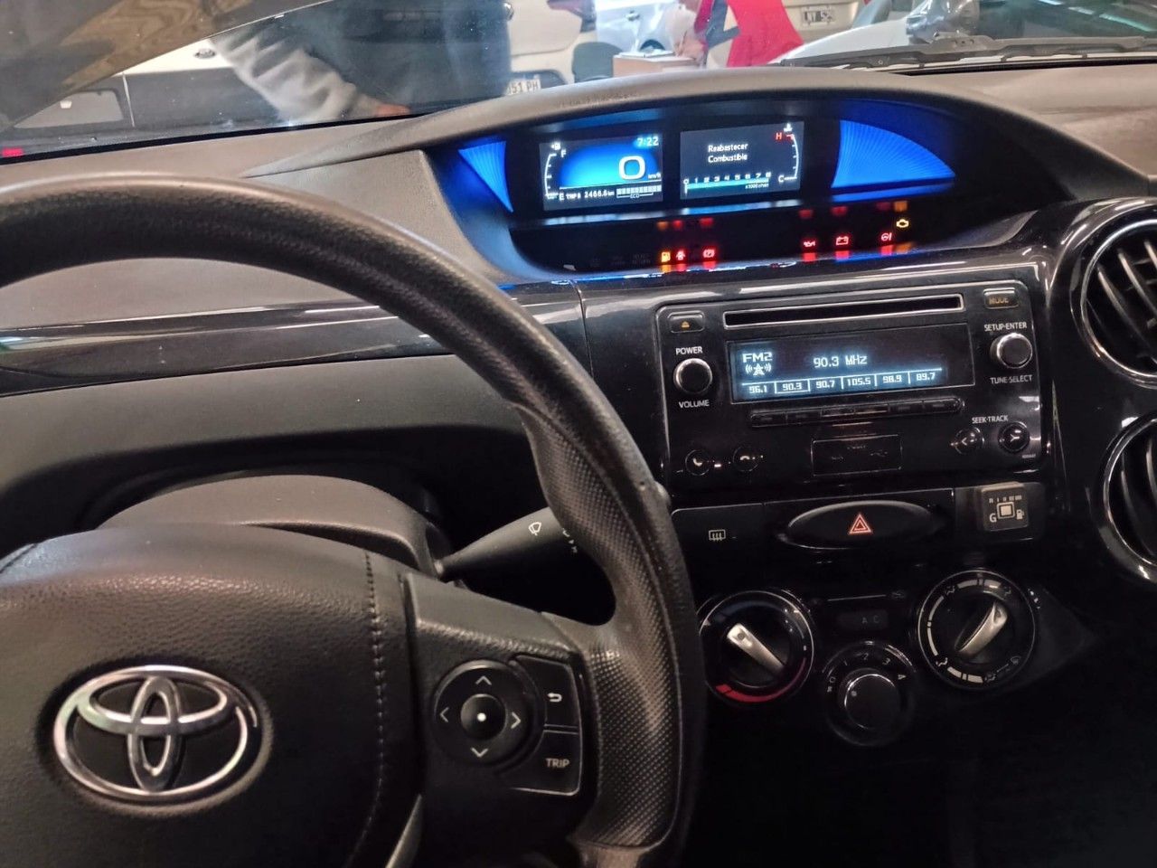 Toyota Etios Usado Financiado en Córdoba, deRuedas