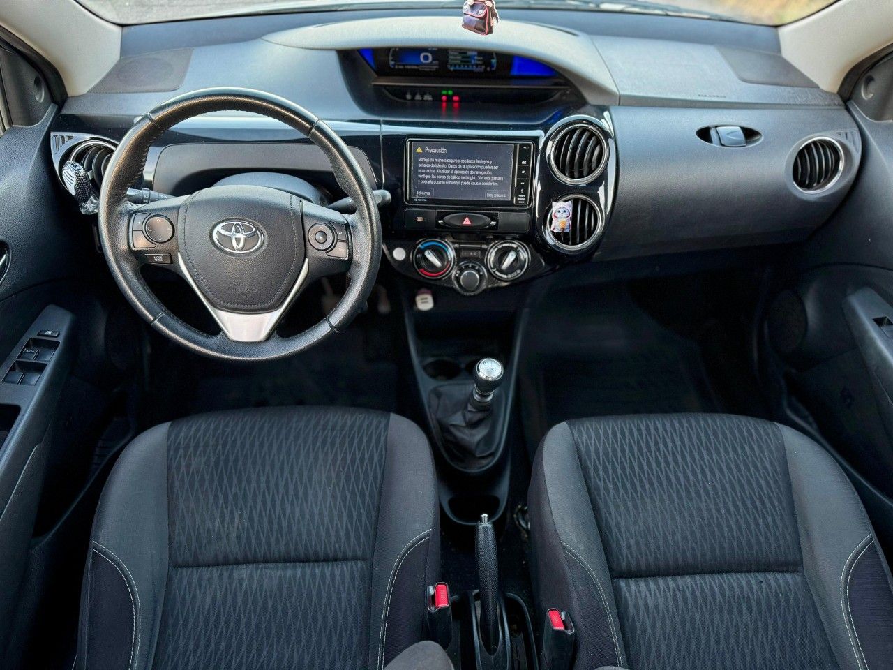 Toyota Etios Usado Financiado en Córdoba, deRuedas