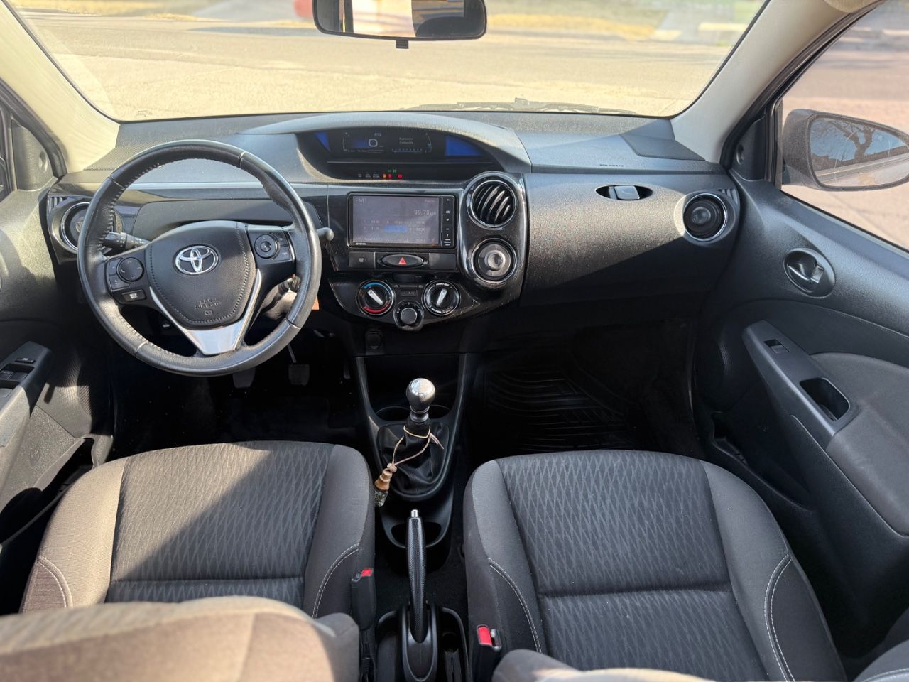 Toyota Etios Usado en San Luis, deRuedas
