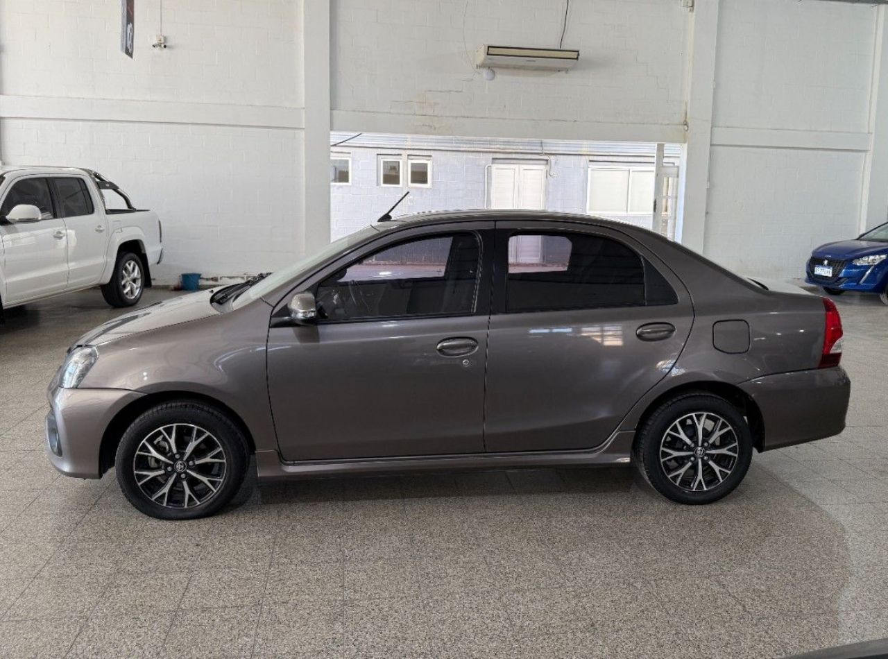 Toyota Etios Usado en San Luis, deRuedas
