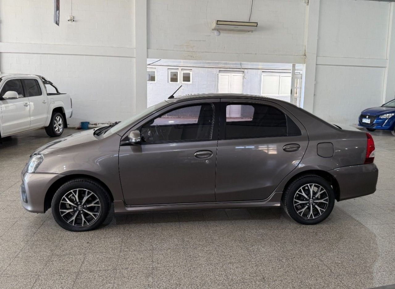 Toyota Etios Usado en San Luis, deRuedas