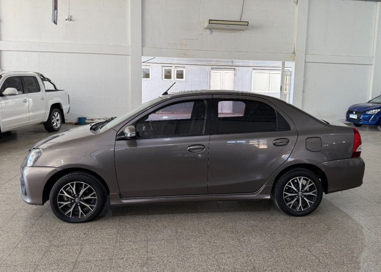 Toyota Etios Usado en San Luis, deRuedas
