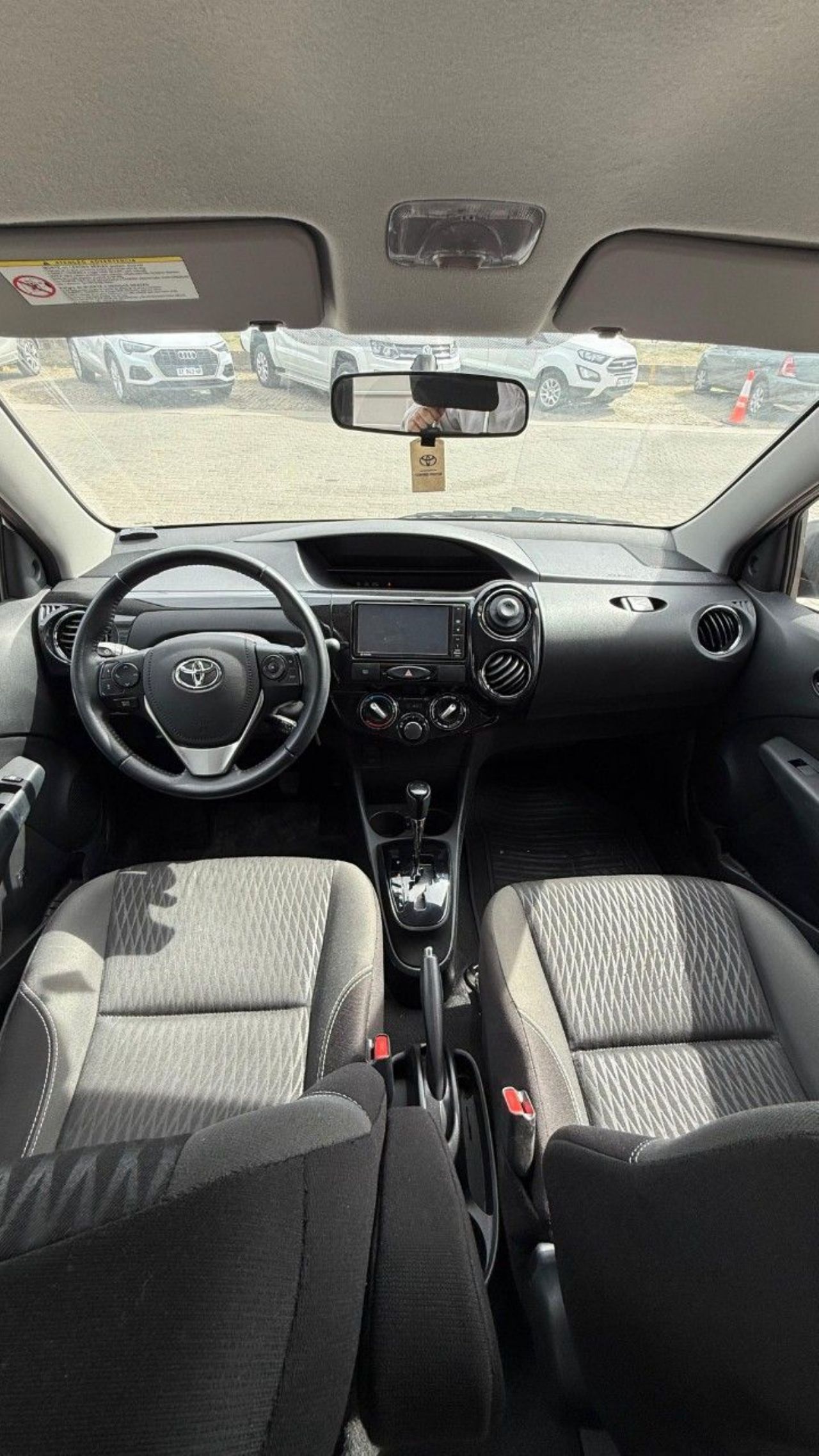 Toyota Etios Usado Financiado en Córdoba, deRuedas