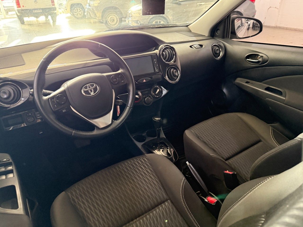 Toyota Etios Usado en San Luis, deRuedas
