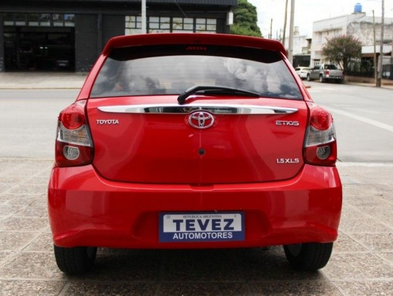 Toyota Etios Usado en Córdoba, deRuedas