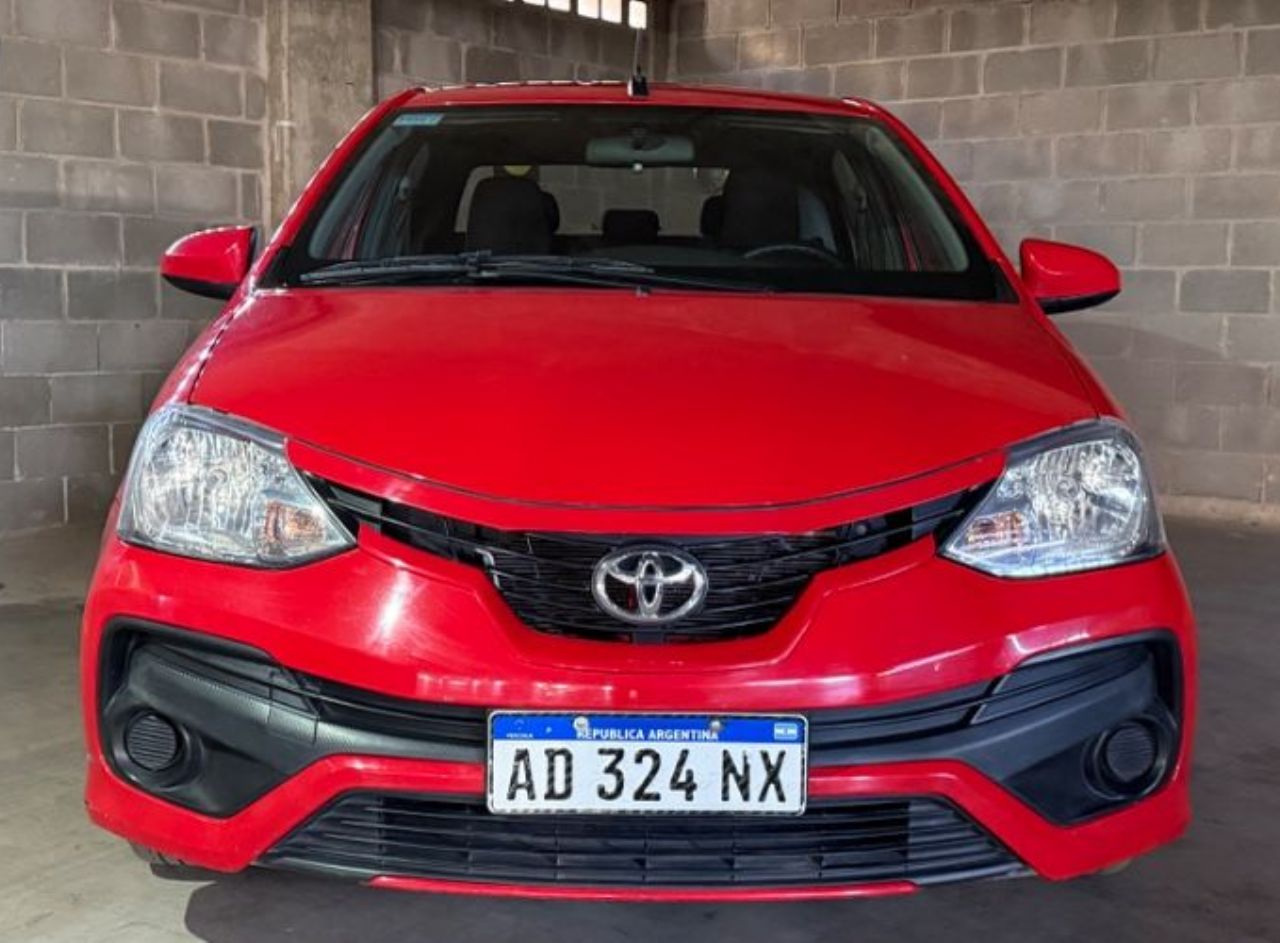 Toyota Etios Usado en San Luis, deRuedas