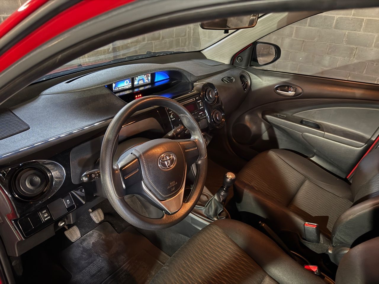 Toyota Etios Usado en San Luis, deRuedas